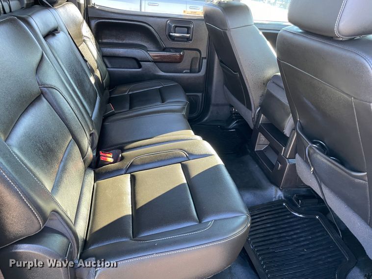 image for item MI9740 2016 GMC Sierra 3500HD  Crew Cab bale bed pickup truck