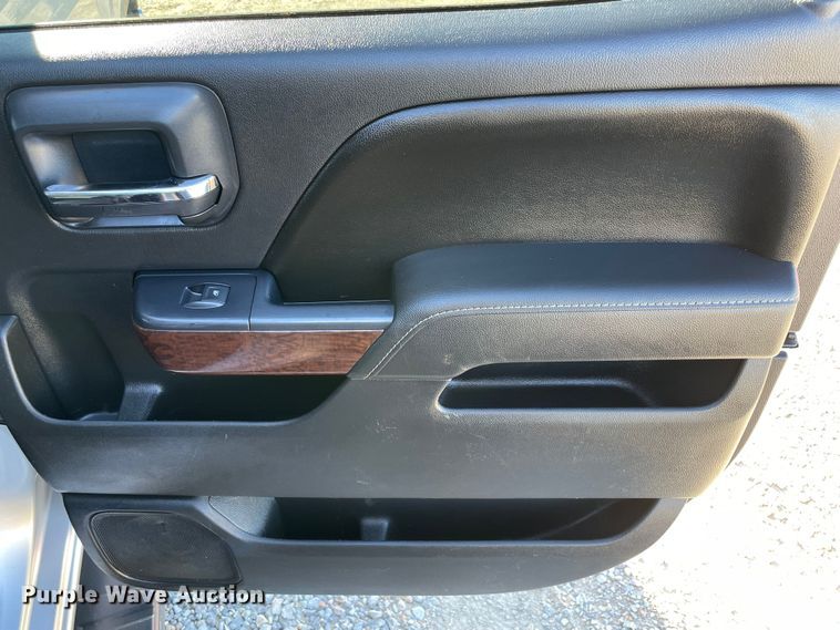 image for item MI9740 2016 GMC Sierra 3500HD  Crew Cab bale bed pickup truck