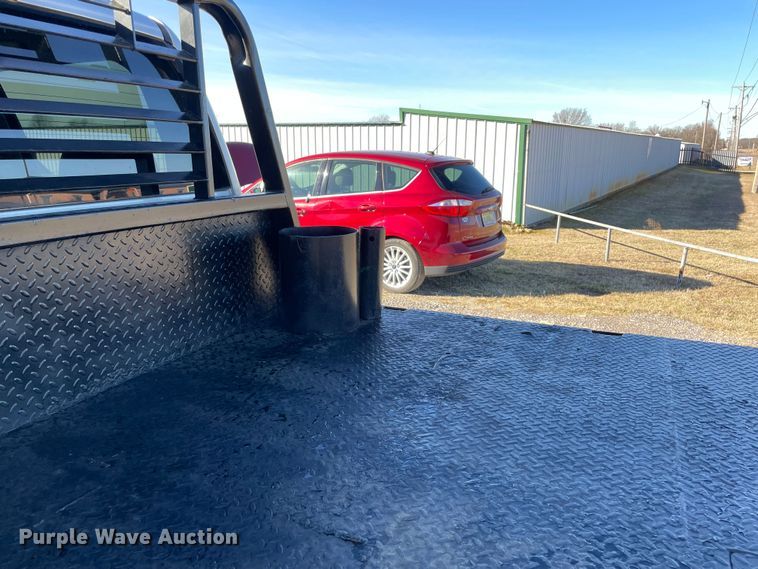 image for item MI9740 2016 GMC Sierra 3500HD  Crew Cab bale bed pickup truck