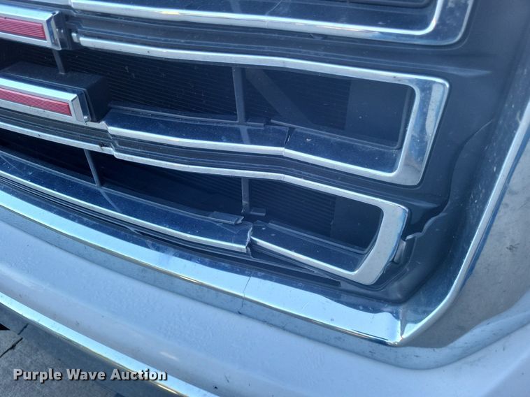 image for item MI9796 2014 GMC Sierra 1500 SLT  Crew Cab pickup truck