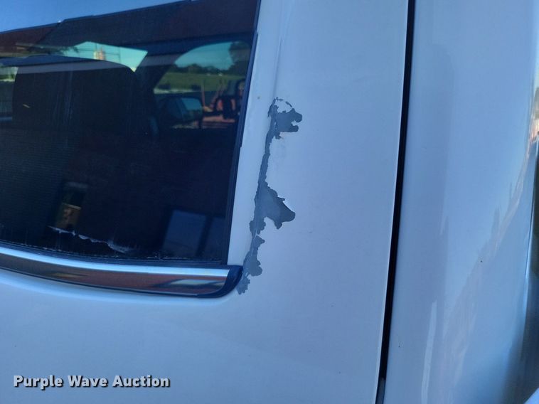 image for item MI9796 2014 GMC Sierra 1500 SLT  Crew Cab pickup truck