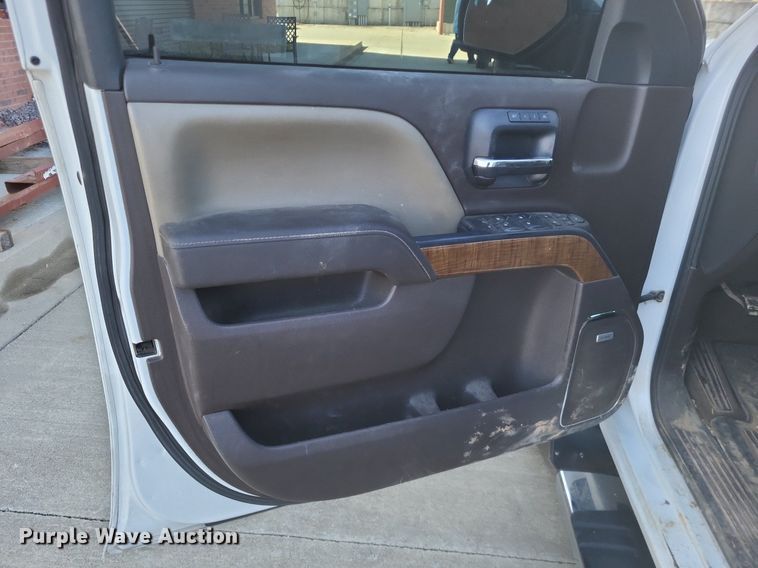 image for item MI9796 2014 GMC Sierra 1500 SLT  Crew Cab pickup truck