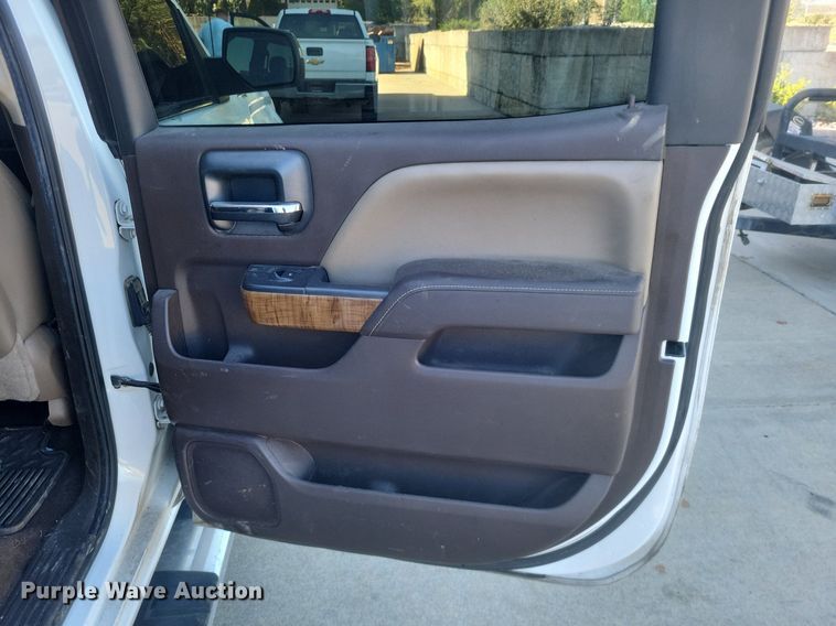 image for item MI9796 2014 GMC Sierra 1500 SLT  Crew Cab pickup truck