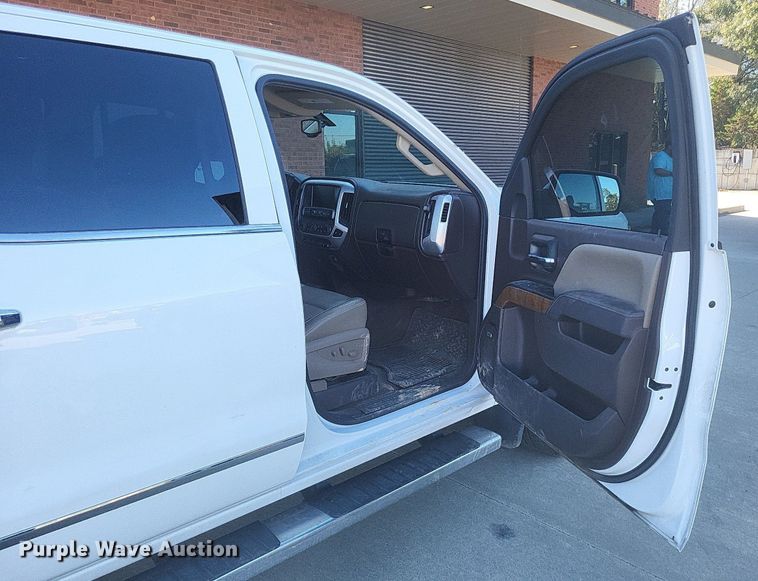 image for item MI9796 2014 GMC Sierra 1500 SLT  Crew Cab pickup truck