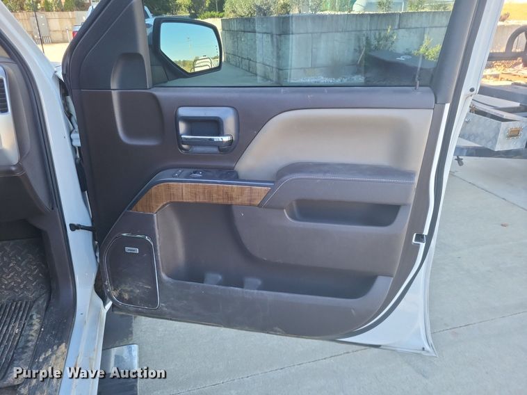 image for item MI9796 2014 GMC Sierra 1500 SLT  Crew Cab pickup truck