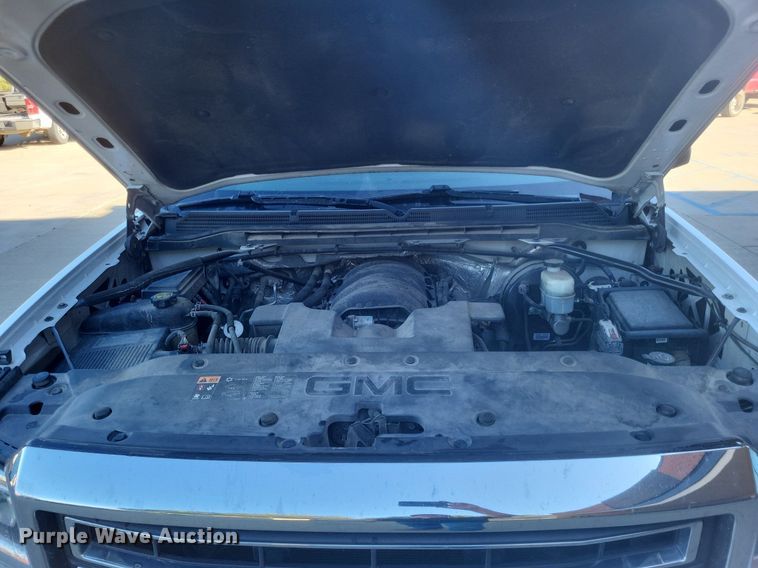 image for item MI9796 2014 GMC Sierra 1500 SLT  Crew Cab pickup truck