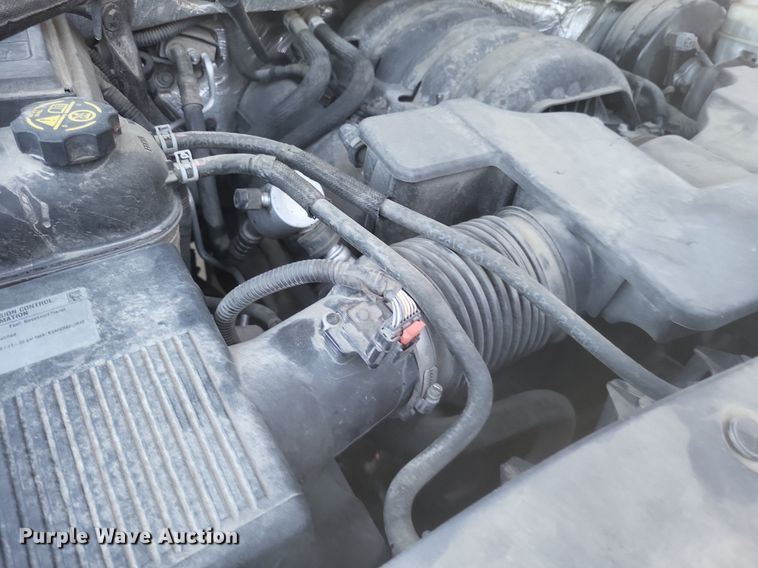 image for item MI9796 2014 GMC Sierra 1500 SLT  Crew Cab pickup truck