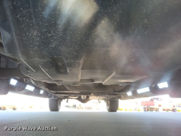 image for item MI9796 2014 GMC Sierra 1500 SLT  Crew Cab pickup truck