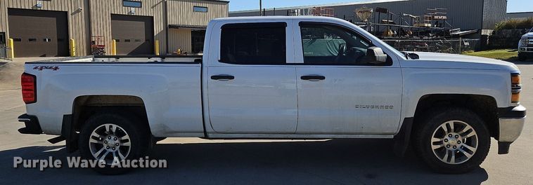 image for item MI9797 2014 Chevrolet Silverado 1500  Crew Cab pickup truck