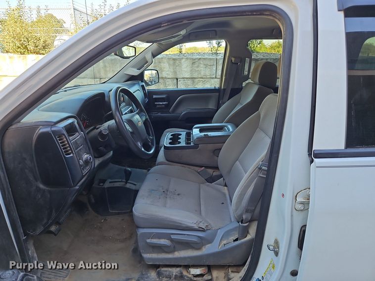 image for item MI9797 2014 Chevrolet Silverado 1500  Crew Cab pickup truck