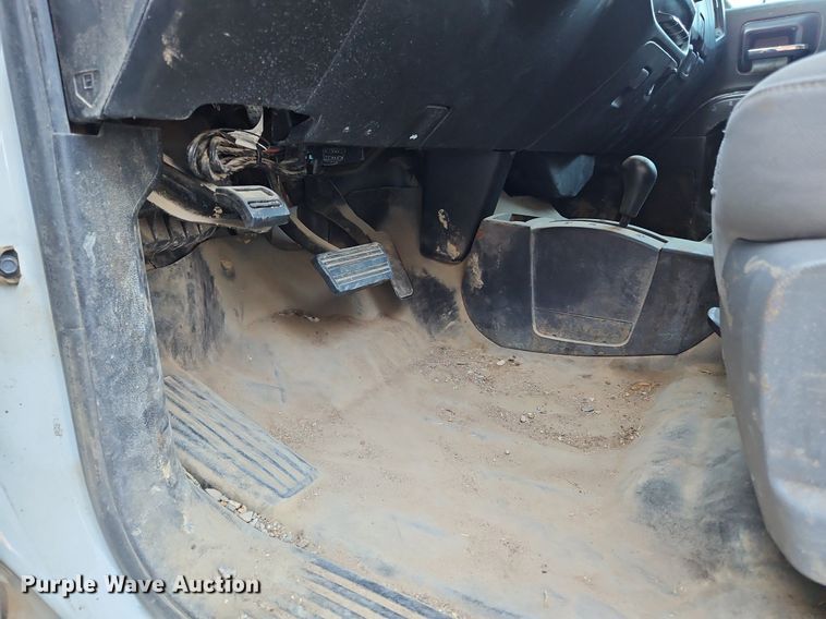 image for item MI9797 2014 Chevrolet Silverado 1500  Crew Cab pickup truck