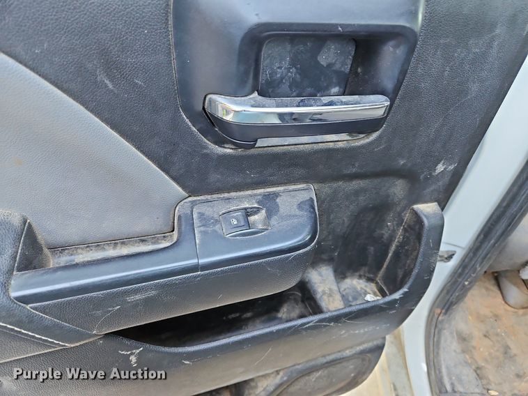 image for item MI9797 2014 Chevrolet Silverado 1500  Crew Cab pickup truck