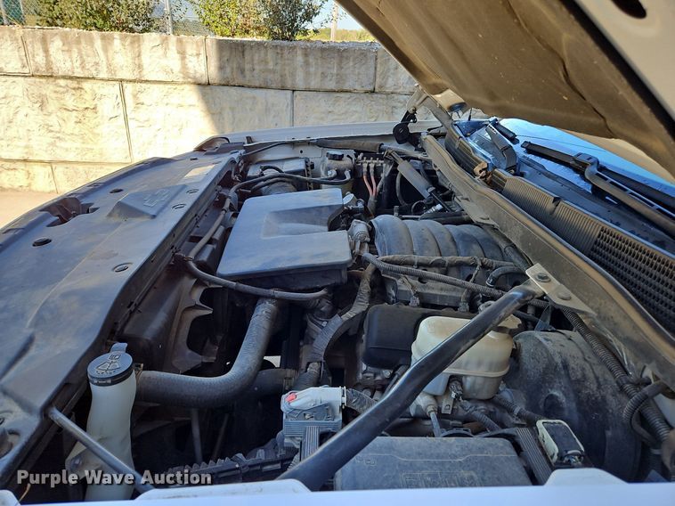 image for item MI9797 2014 Chevrolet Silverado 1500  Crew Cab pickup truck