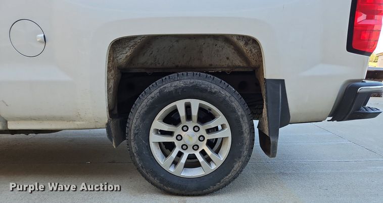 image for item MI9797 2014 Chevrolet Silverado 1500  Crew Cab pickup truck