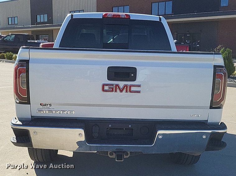 image for item MI9799 2018 GMC Sierra 1500 SLT  Crew Cab pickup truck