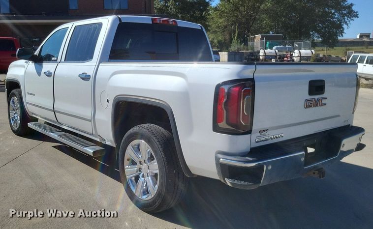 image for item MI9799 2018 GMC Sierra 1500 SLT  Crew Cab pickup truck