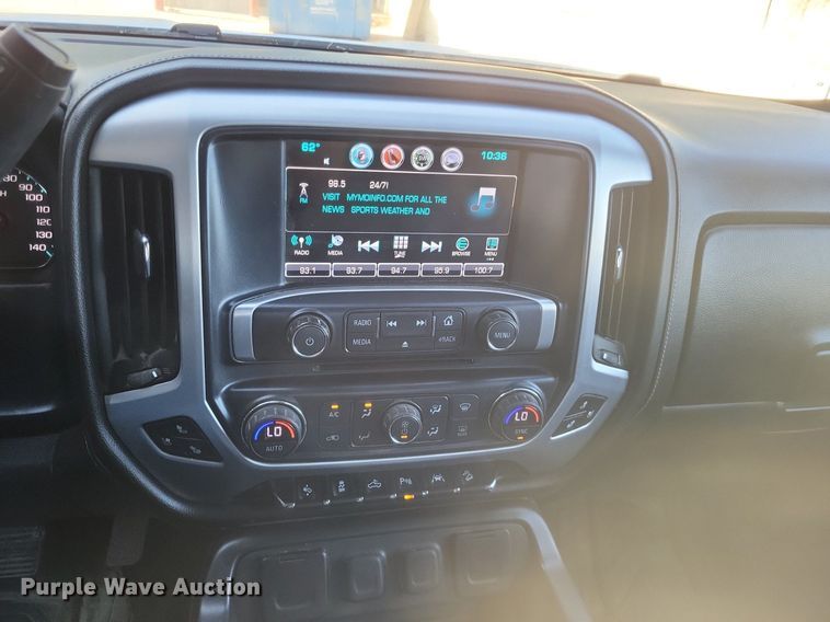 image for item MI9799 2018 GMC Sierra 1500 SLT  Crew Cab pickup truck