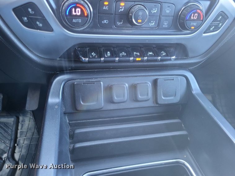 image for item MI9799 2018 GMC Sierra 1500 SLT  Crew Cab pickup truck