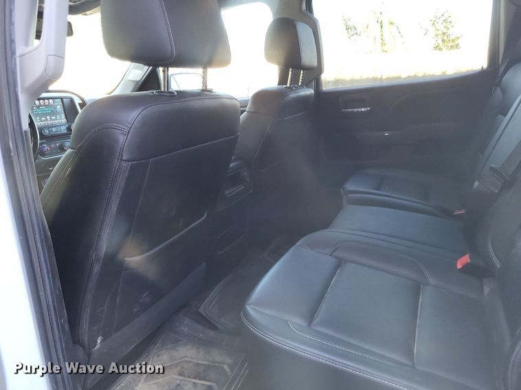 image for item MI9799 2018 GMC Sierra 1500 SLT  Crew Cab pickup truck