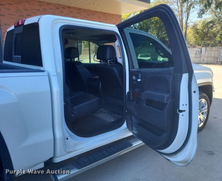 image for item MI9799 2018 GMC Sierra 1500 SLT  Crew Cab pickup truck