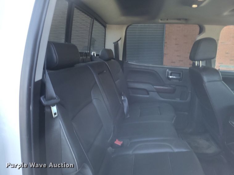 image for item MI9799 2018 GMC Sierra 1500 SLT  Crew Cab pickup truck