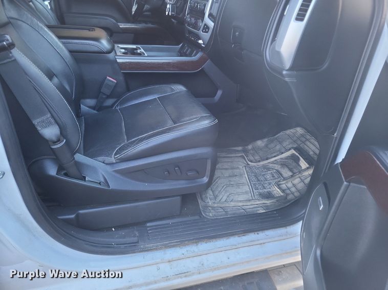 image for item MI9799 2018 GMC Sierra 1500 SLT  Crew Cab pickup truck