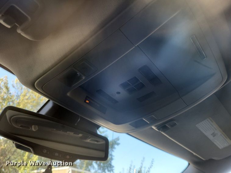 image for item MI9799 2018 GMC Sierra 1500 SLT  Crew Cab pickup truck