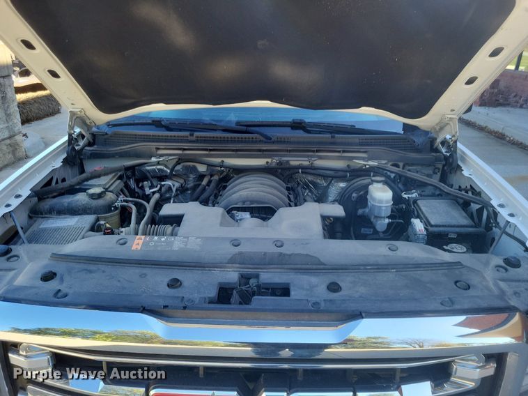 image for item MI9799 2018 GMC Sierra 1500 SLT  Crew Cab pickup truck