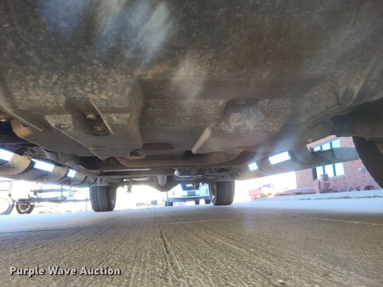 image for item MI9799 2018 GMC Sierra 1500 SLT  Crew Cab pickup truck