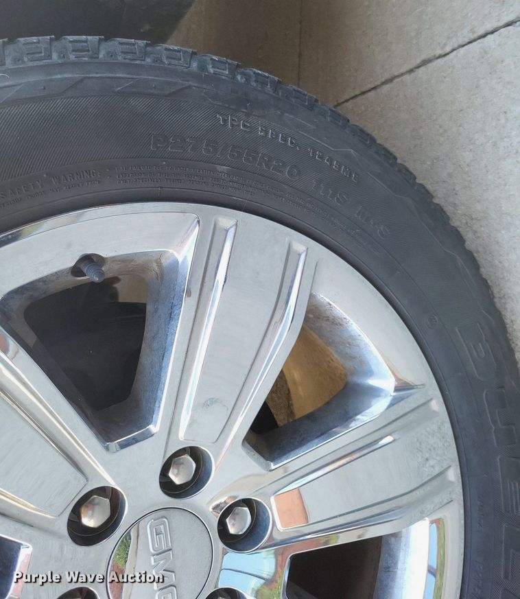 image for item MI9799 2018 GMC Sierra 1500 SLT  Crew Cab pickup truck