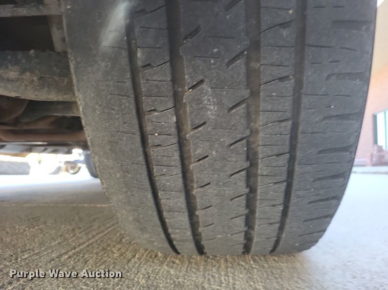 image for item MI9799 2018 GMC Sierra 1500 SLT  Crew Cab pickup truck