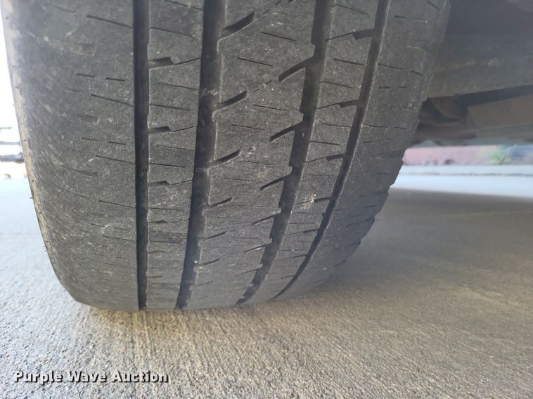 image for item MI9799 2018 GMC Sierra 1500 SLT  Crew Cab pickup truck