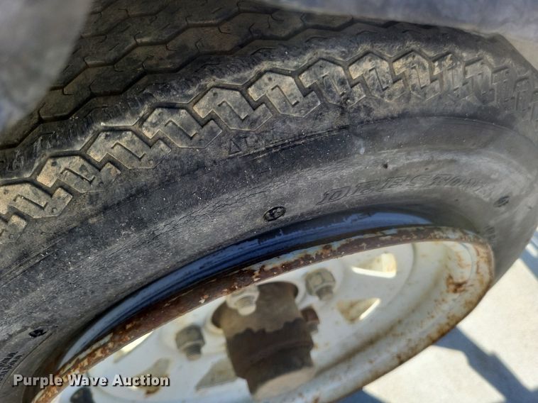 image for item MI9801 2004 Tri-State Industrial  utility trailer