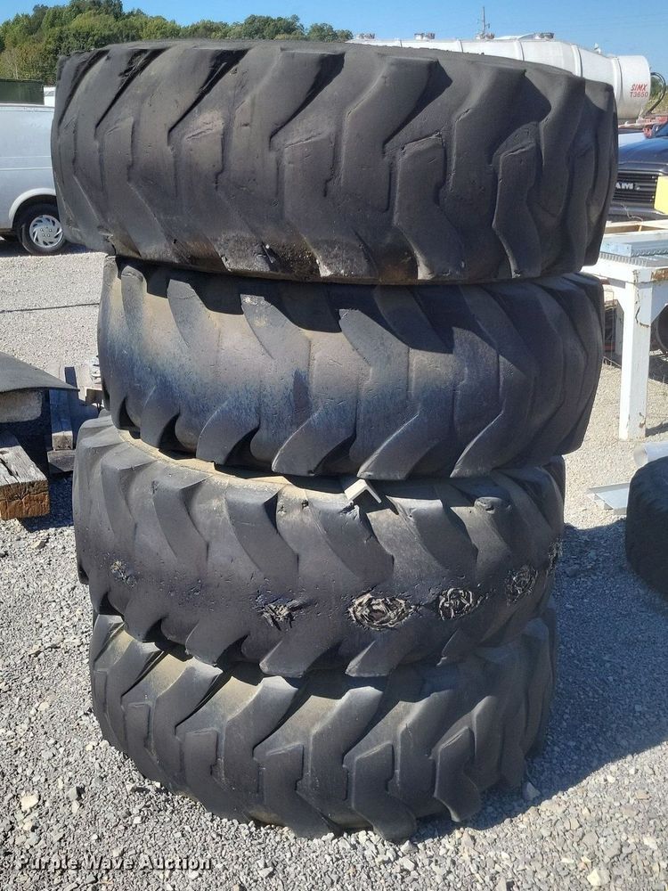 image for item MI9806 (4) 17.5-25 L2 tires and wheels