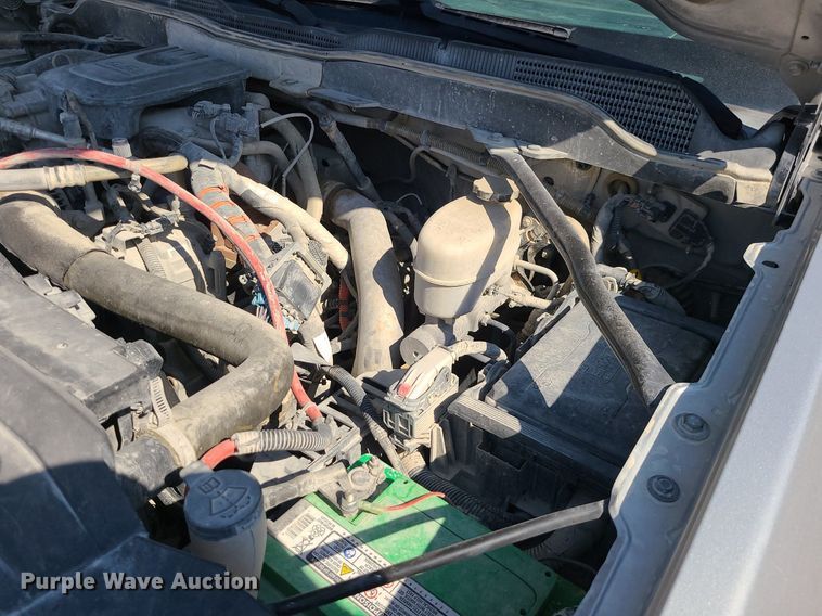 image for item MJ9423 2015 Chevrolet Silverado 2500HD  Crew Cab pickup truck