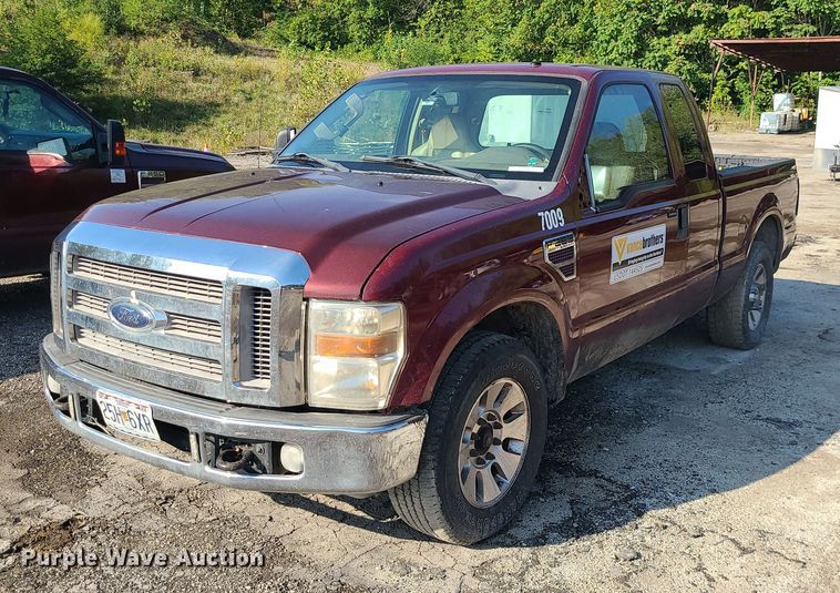 image for item MJ9425 2008 Ford F250 Super Duty XL  SuperCab pickup truck