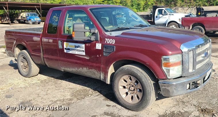 image for item MJ9425 2008 Ford F250 Super Duty XL  SuperCab pickup truck