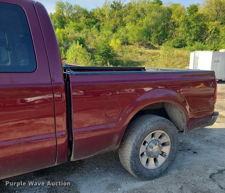 image for item MJ9425 2008 Ford F250 Super Duty XL  SuperCab pickup truck