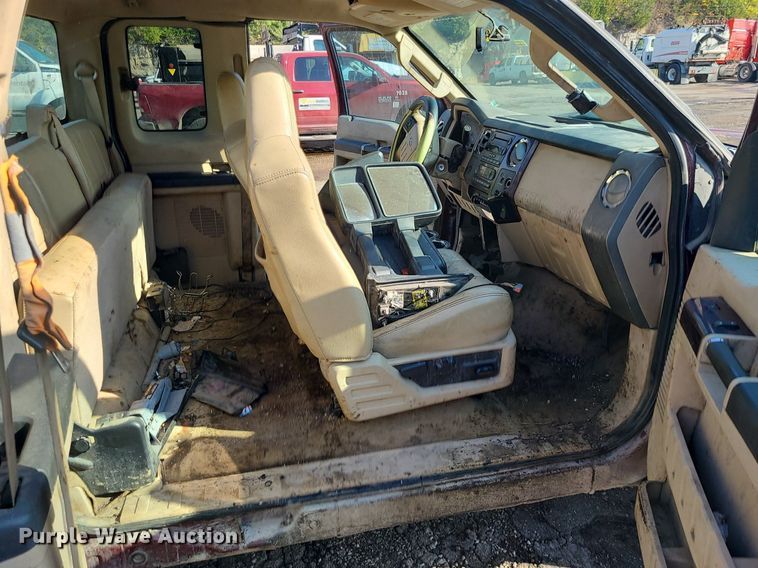 image for item MJ9425 2008 Ford F250 Super Duty XL  SuperCab pickup truck