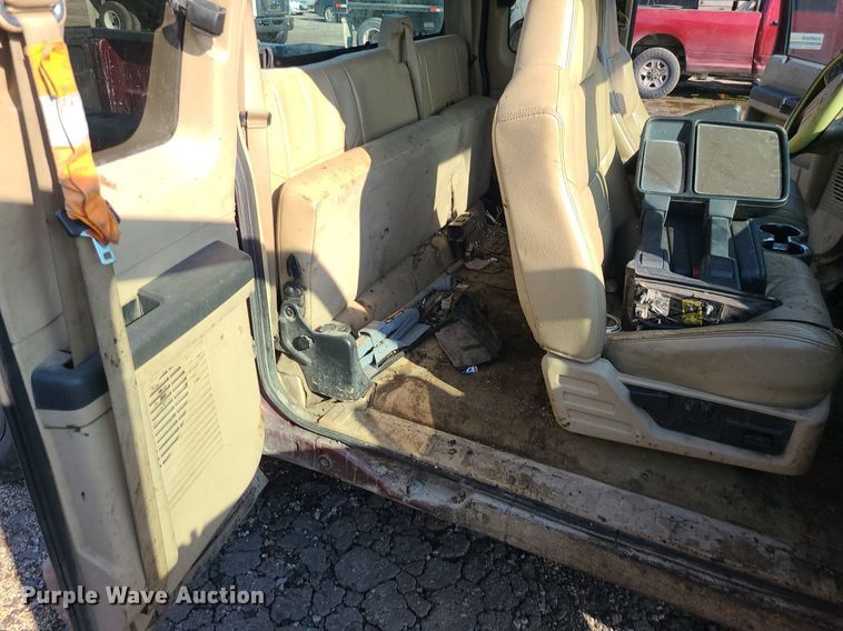 image for item MJ9425 2008 Ford F250 Super Duty XL  SuperCab pickup truck