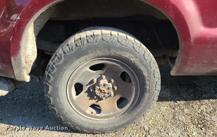 image for item MJ9425 2008 Ford F250 Super Duty XL  SuperCab pickup truck