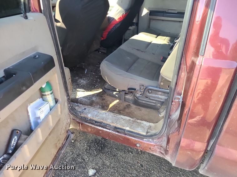 image for item MJ9426 2010 Ford F250 Super Duty XLT  Crew Cab pickup truck