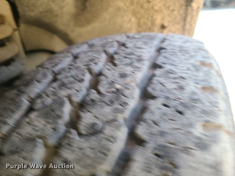 image for item MJ9426 2010 Ford F250 Super Duty XLT  Crew Cab pickup truck