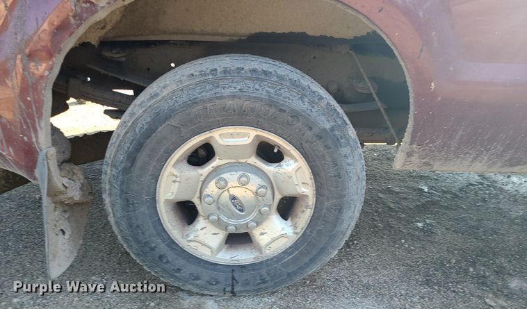 image for item MJ9426 2010 Ford F250 Super Duty XLT  Crew Cab pickup truck