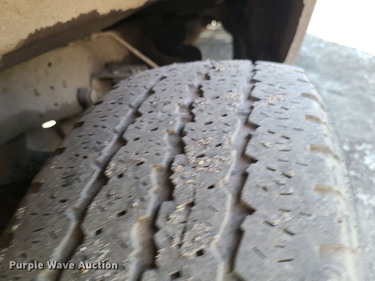 image for item MJ9426 2010 Ford F250 Super Duty XLT  Crew Cab pickup truck