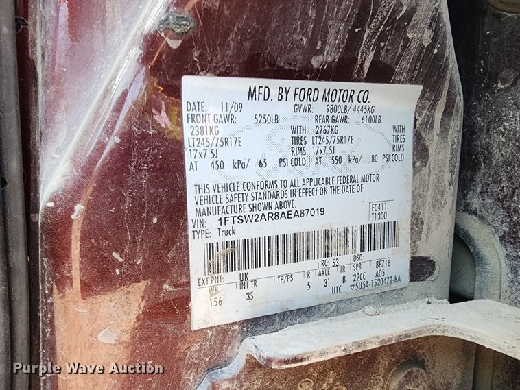 image for item MJ9426 2010 Ford F250 Super Duty XLT  Crew Cab pickup truck