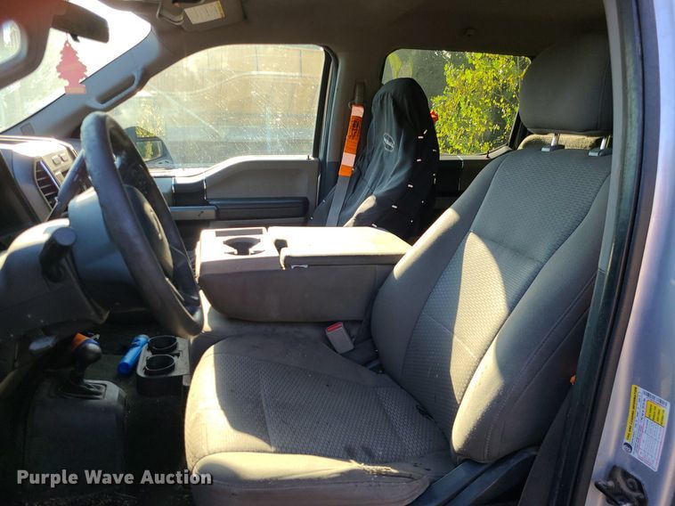 image for item MJ9427 2017 Ford F250 Super Duty XLT  Crew Cab pickup truck