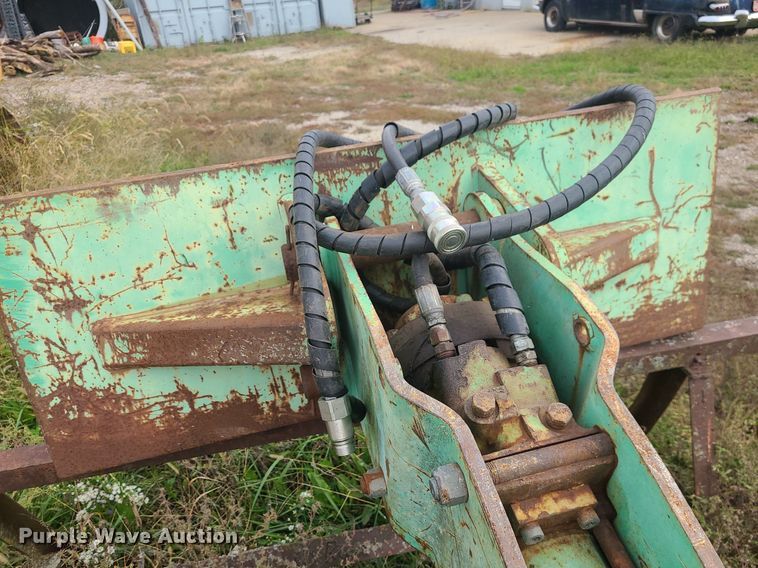 image for item MJ9447 Skid steer breaker