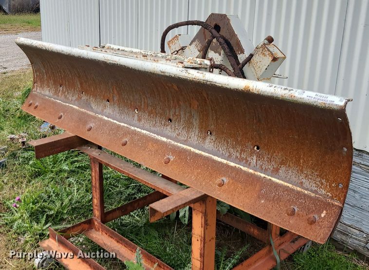 image for item MJ9449 Skid steer snow plow