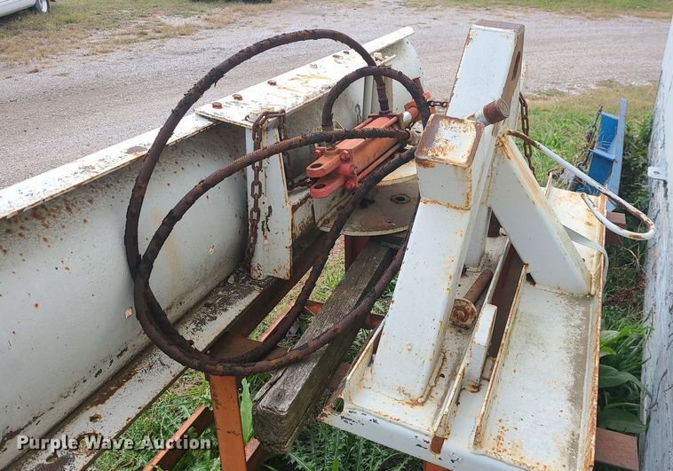 image for item MJ9449 Skid steer snow plow